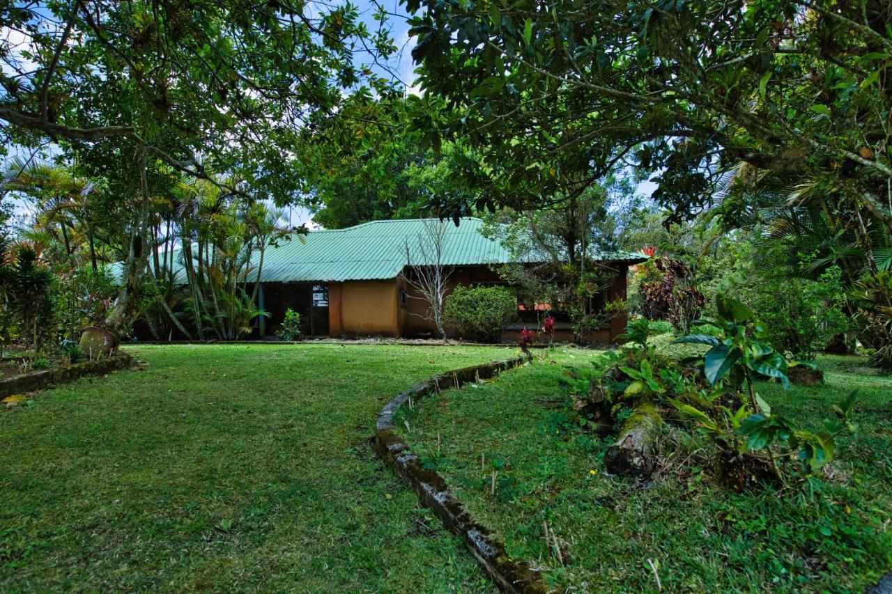 Hotel Villa Zurqui San Isidro  ภายนอก รูปภาพ