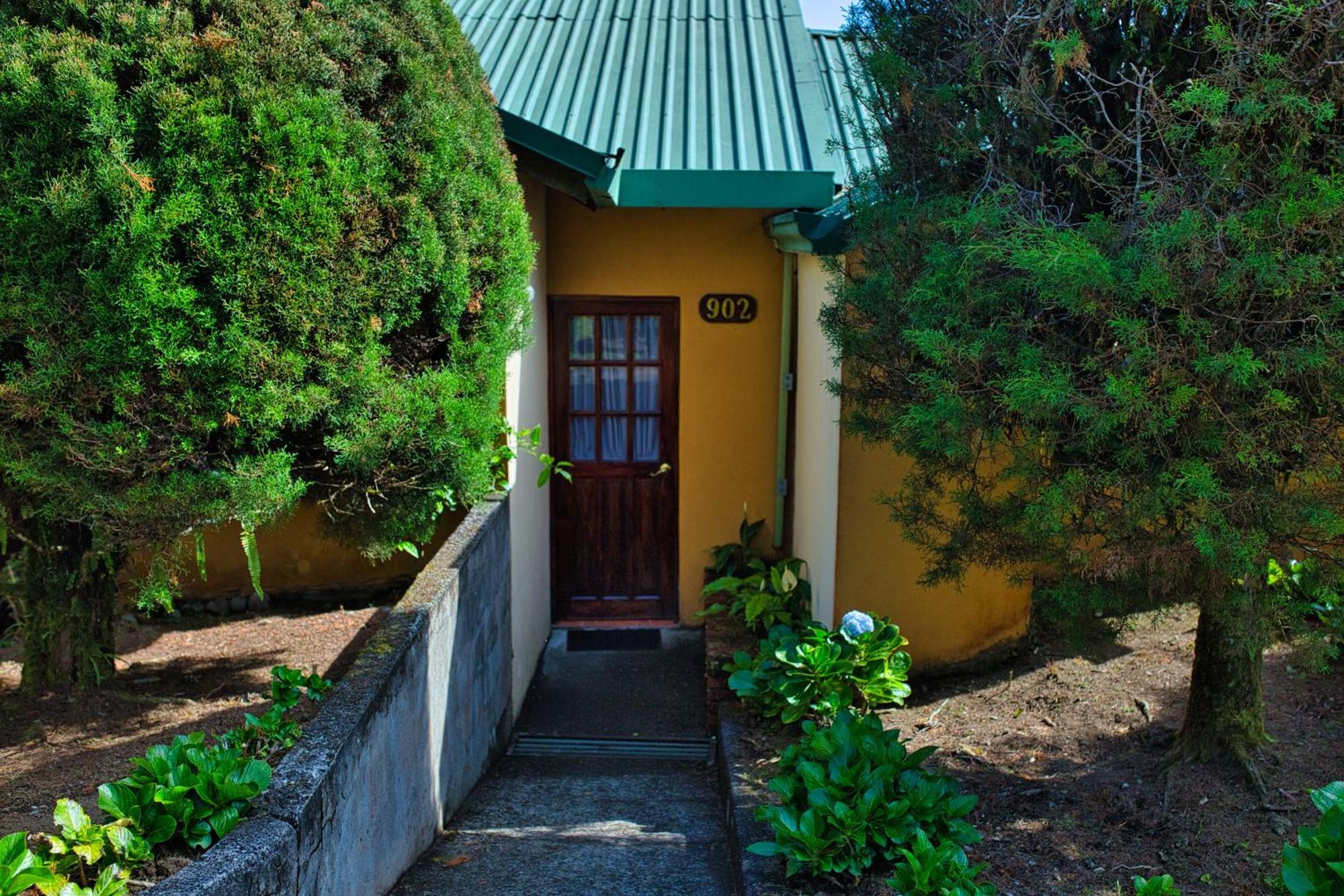 Hotel Villa Zurqui San Isidro  ภายนอก รูปภาพ