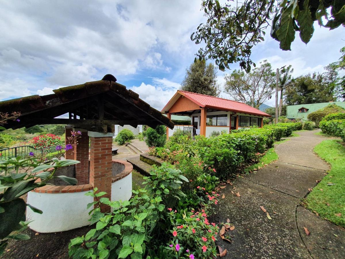 Hotel Villa Zurqui San Isidro  ภายนอก รูปภาพ