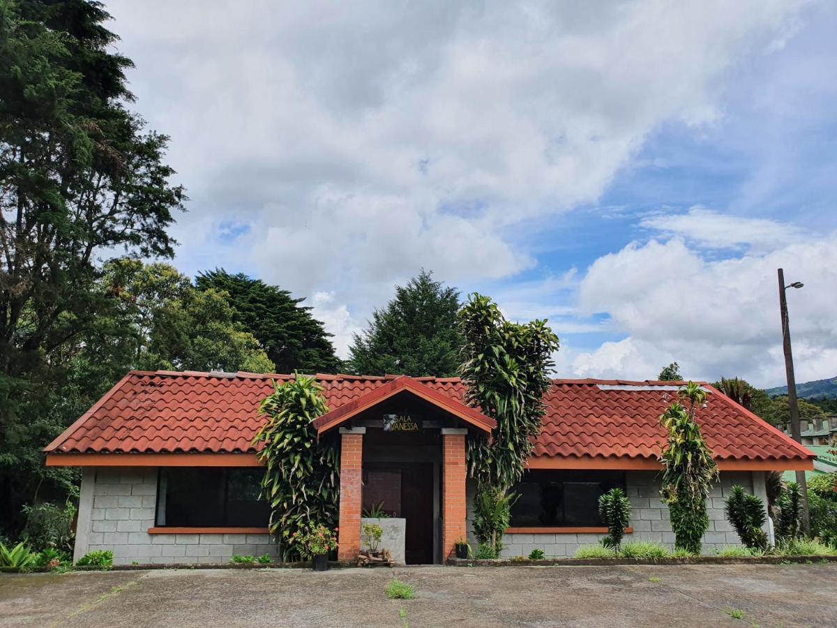 Hotel Villa Zurqui San Isidro  ภายนอก รูปภาพ