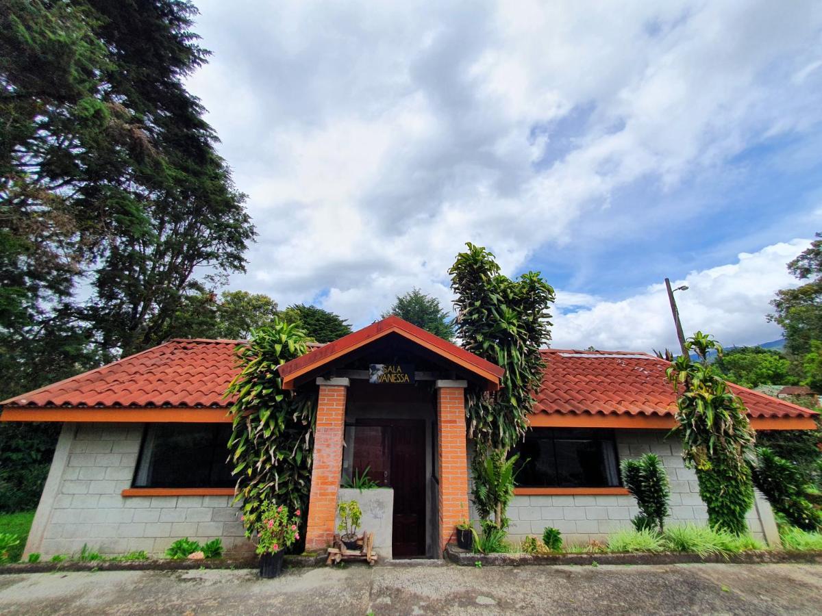 Hotel Villa Zurqui San Isidro  ภายนอก รูปภาพ